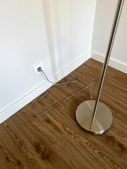 Candeeiro de pé de altura ajustável