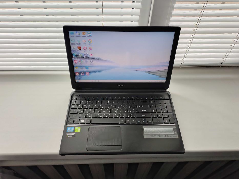 Acer (i3, ram 8, nvidia 2 gb, 60 ssd + 250 hdd, батарея 2 год)