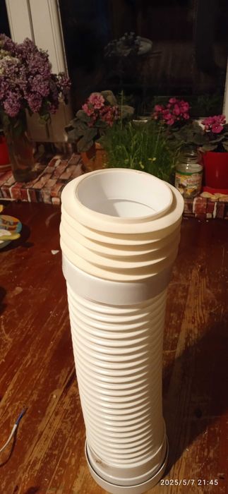 Rura łącząca sedes z kanalizacja giętka