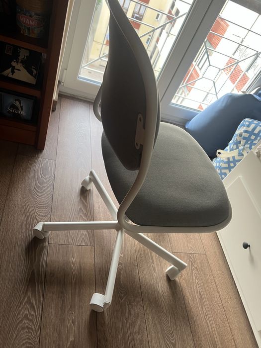 Cadeira de escritorio como Nova