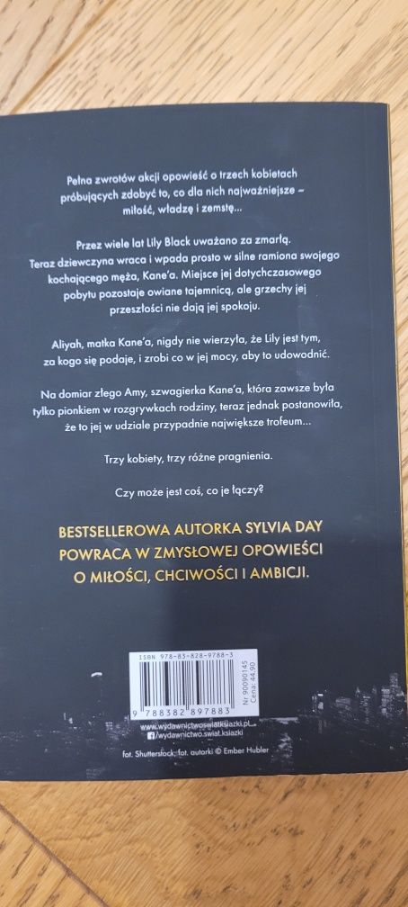 Sylvia Day So Close, Too Far