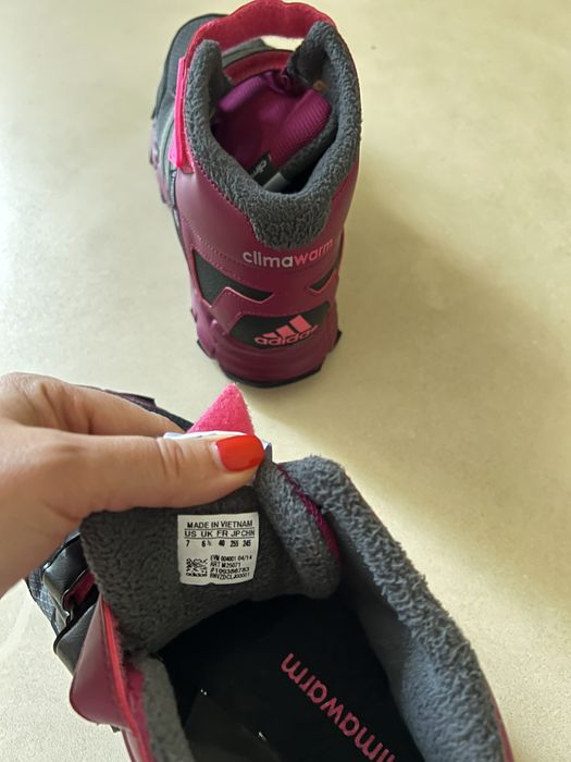 Кросівки Adidas оригінал водовідштовхуючі утеплені, waterproof, зимові