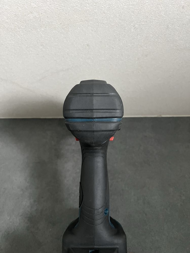 Безщітковий Акум. Шуруповерт Bosch GSR 18V-110 C