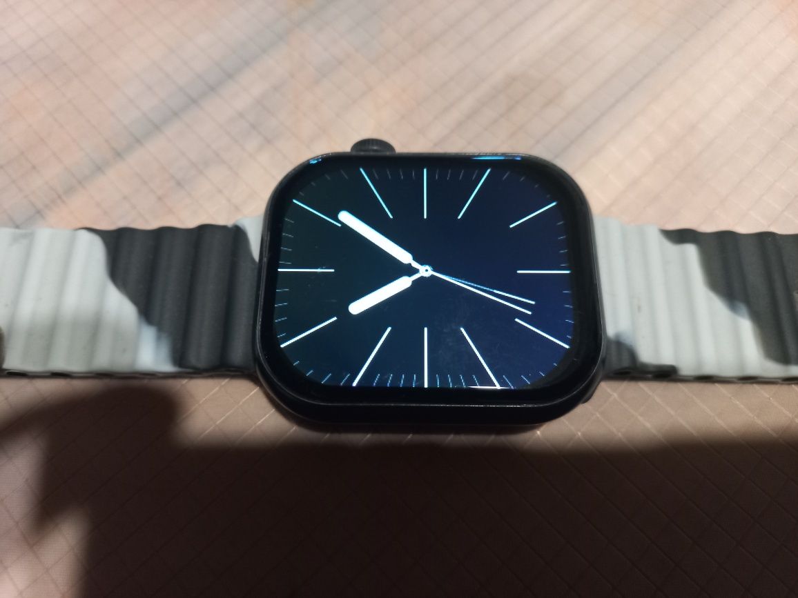 Смарт-часы Apple Watch 9 б/у