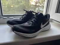кросівки для бігу Nike Revolution