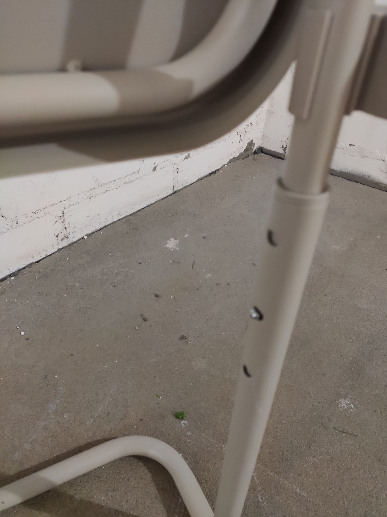 Stolik pod laptopa Ikea