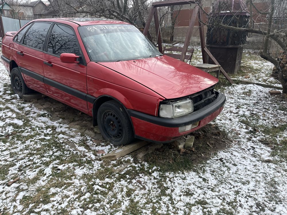 Продам запчастини пасат б3