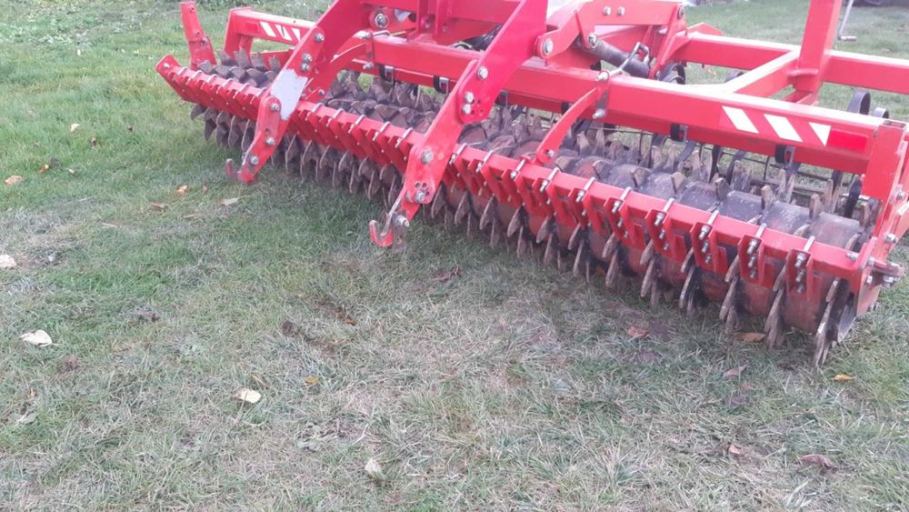 Agregat uprawowo-siewny Agro-Factory Kultywator Przedsiewny Bierny