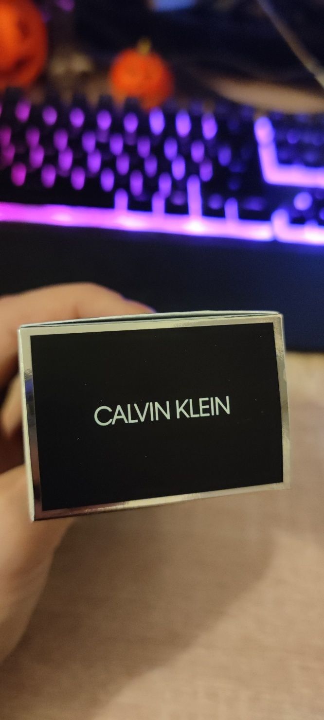 Perfumy Calvin Klein w opakowaniu bez folii