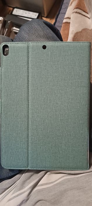 Nowe etui na iPada ProCase 10,2"