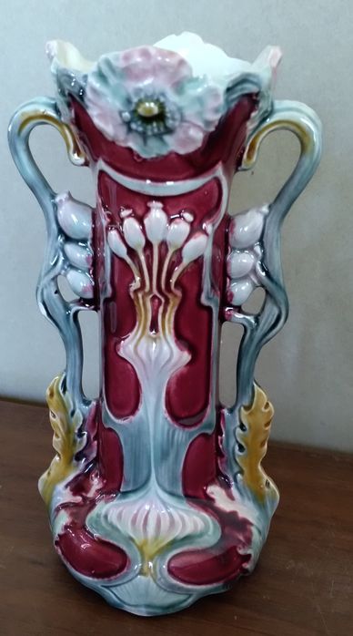 Wazon majolika sygnowany