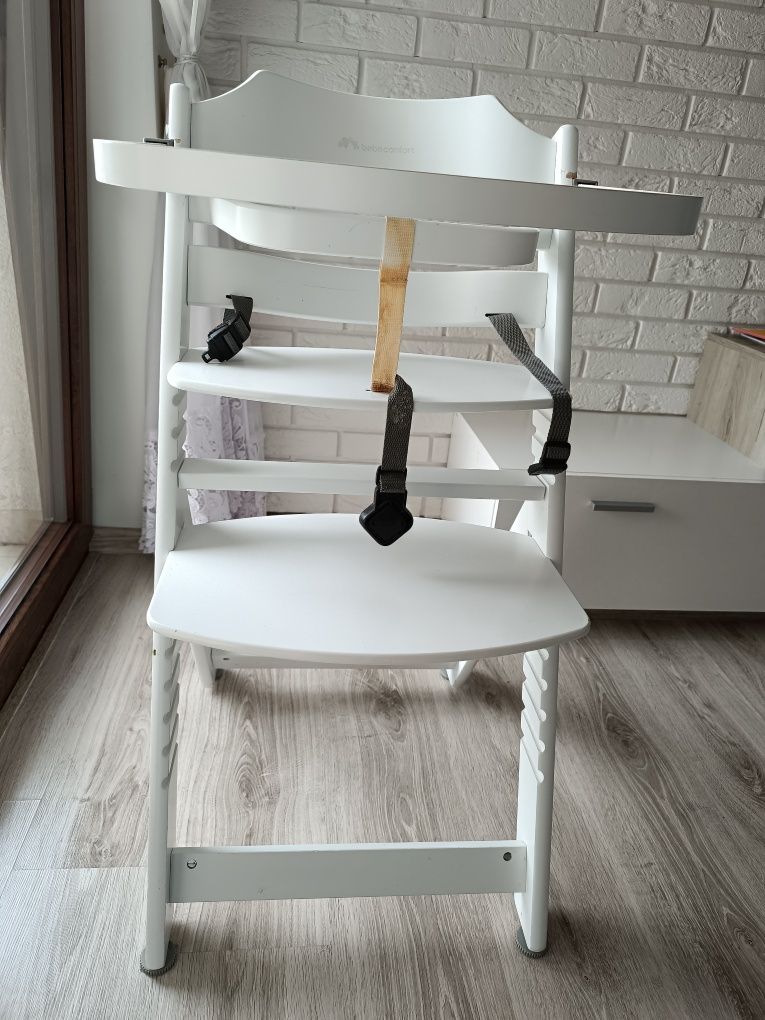 Drewniane krzesełko do karmienia Bebe Concept
