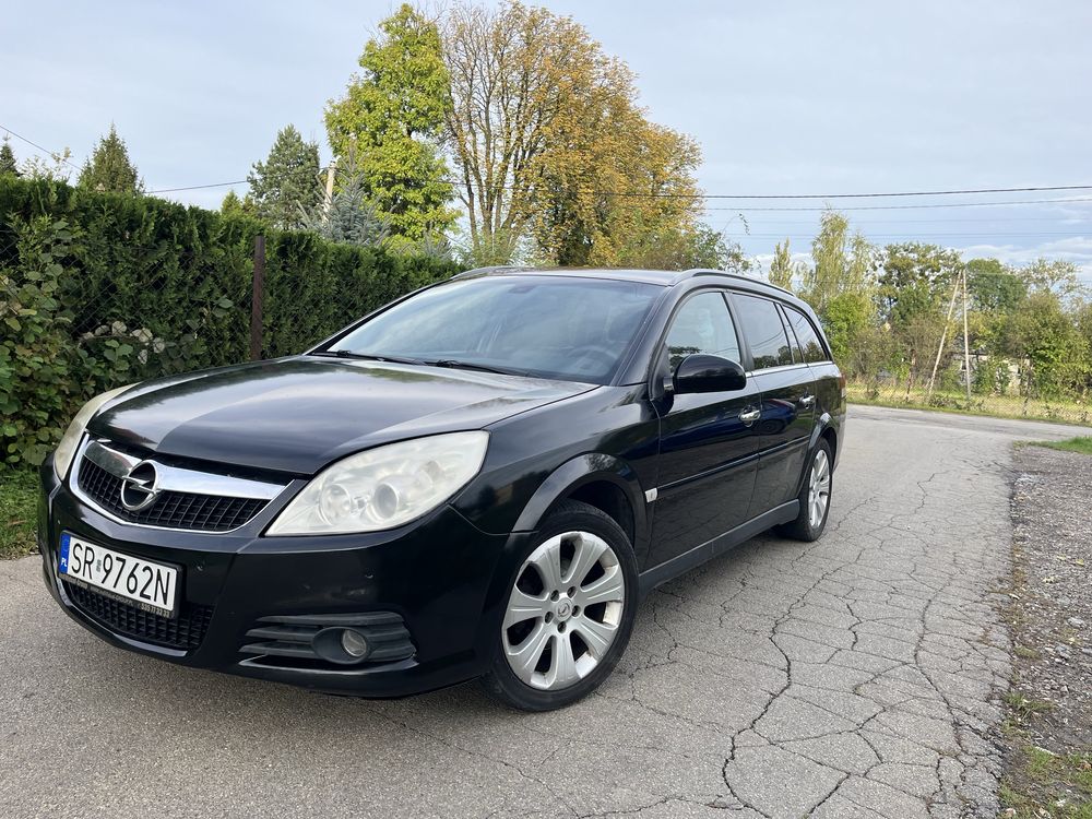 Spredam Opel Vectra 1.9 Cm Hak Lift rok 2009sku.fot moc 150 kw 6 Beguw