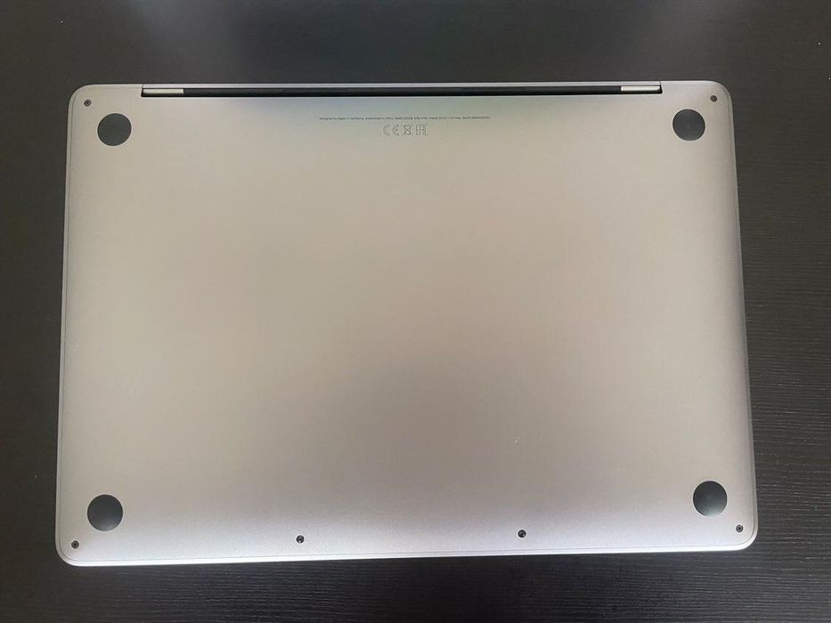 Apple Macbook Pro M2