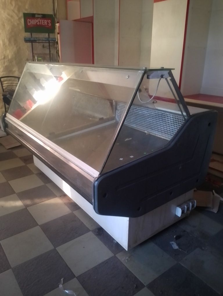 Продам холодильник вітрину