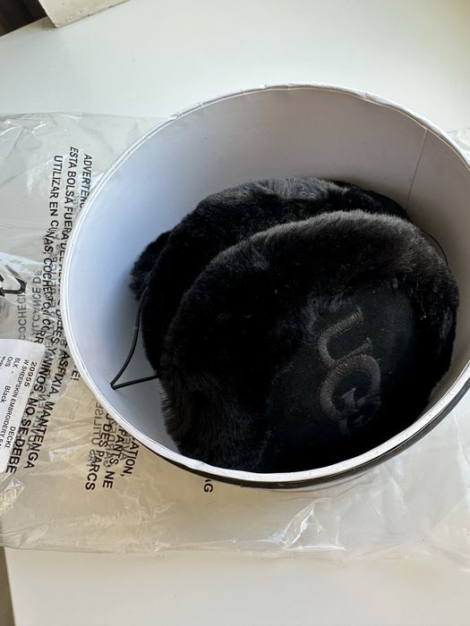 Вовняні навушники UGG чорні