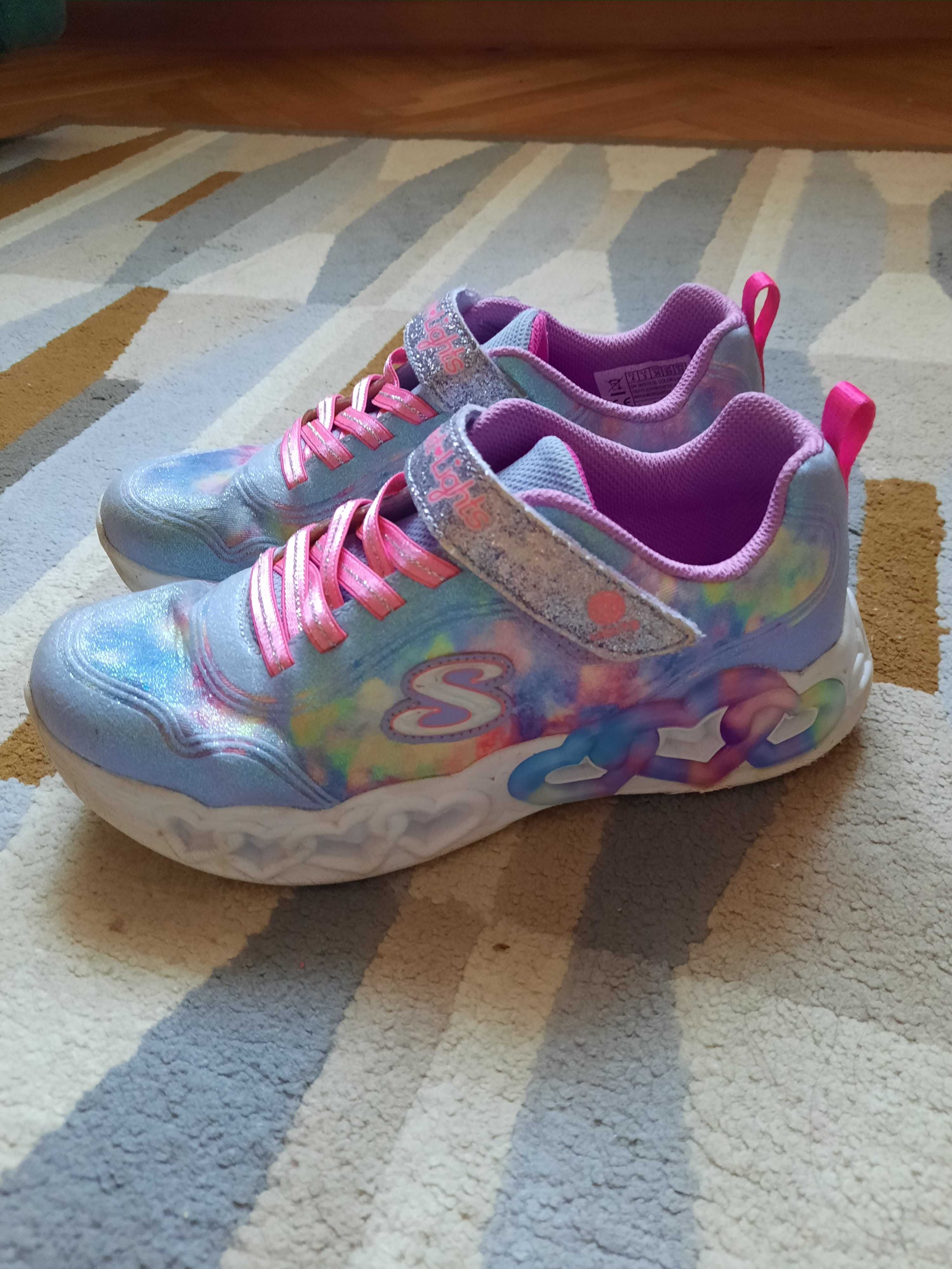 Buty świecące Skechers dla dziewczynki, rozmiar 36 w dobrym stanie