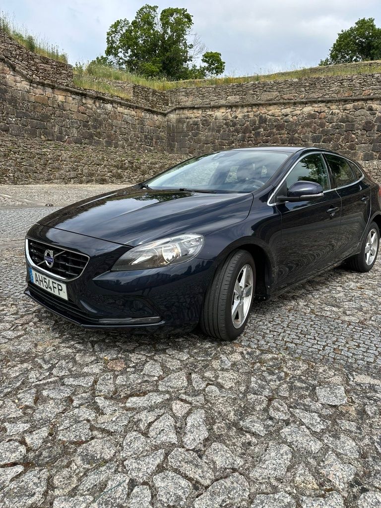 Volvo V40 2.0 D2