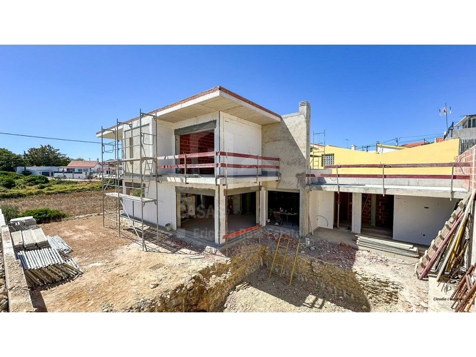 Vende Moradia T4 - Ericeira 9 km, A Casa das Casas