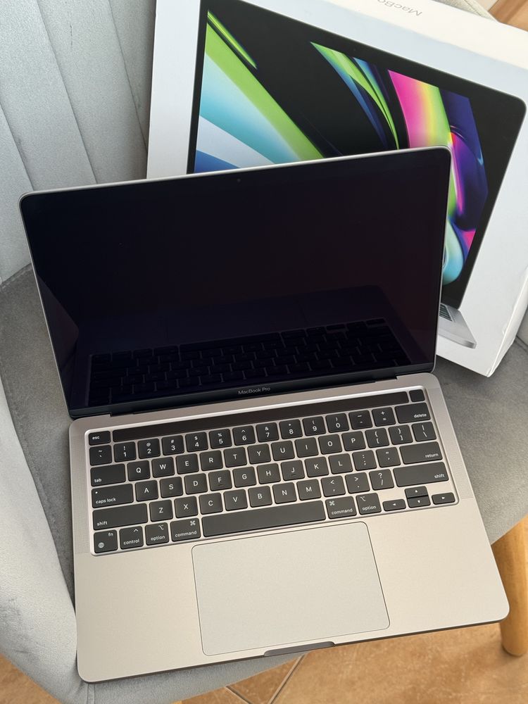 MacBook Pro 13ʼ M2 2022 icloud