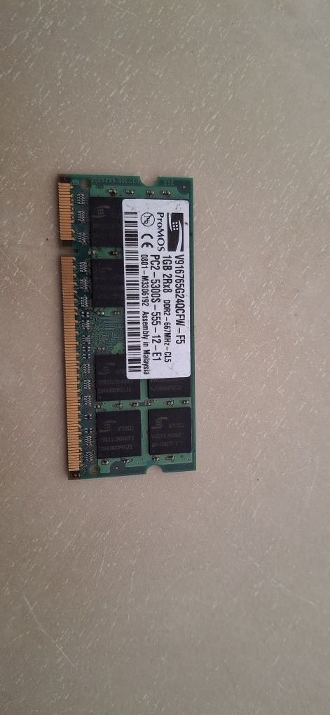 pamięć RAM typu DDR2 SO-DIMM