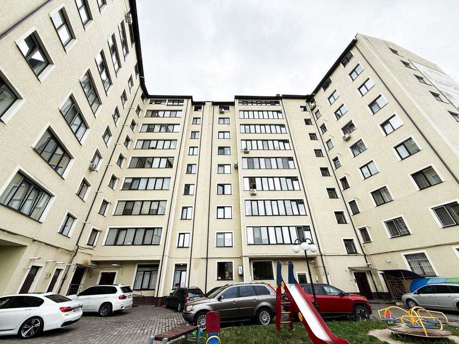 Сучасний простір в ритмі міста, панорамні краєвиди та 60м2 комфорту.