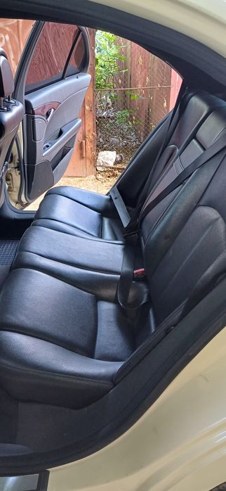Мерседес Е200 W211