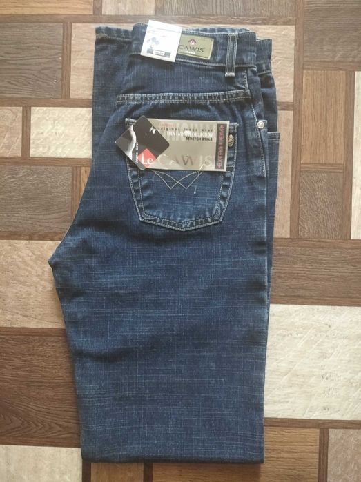 Штаны Джинсы новые.