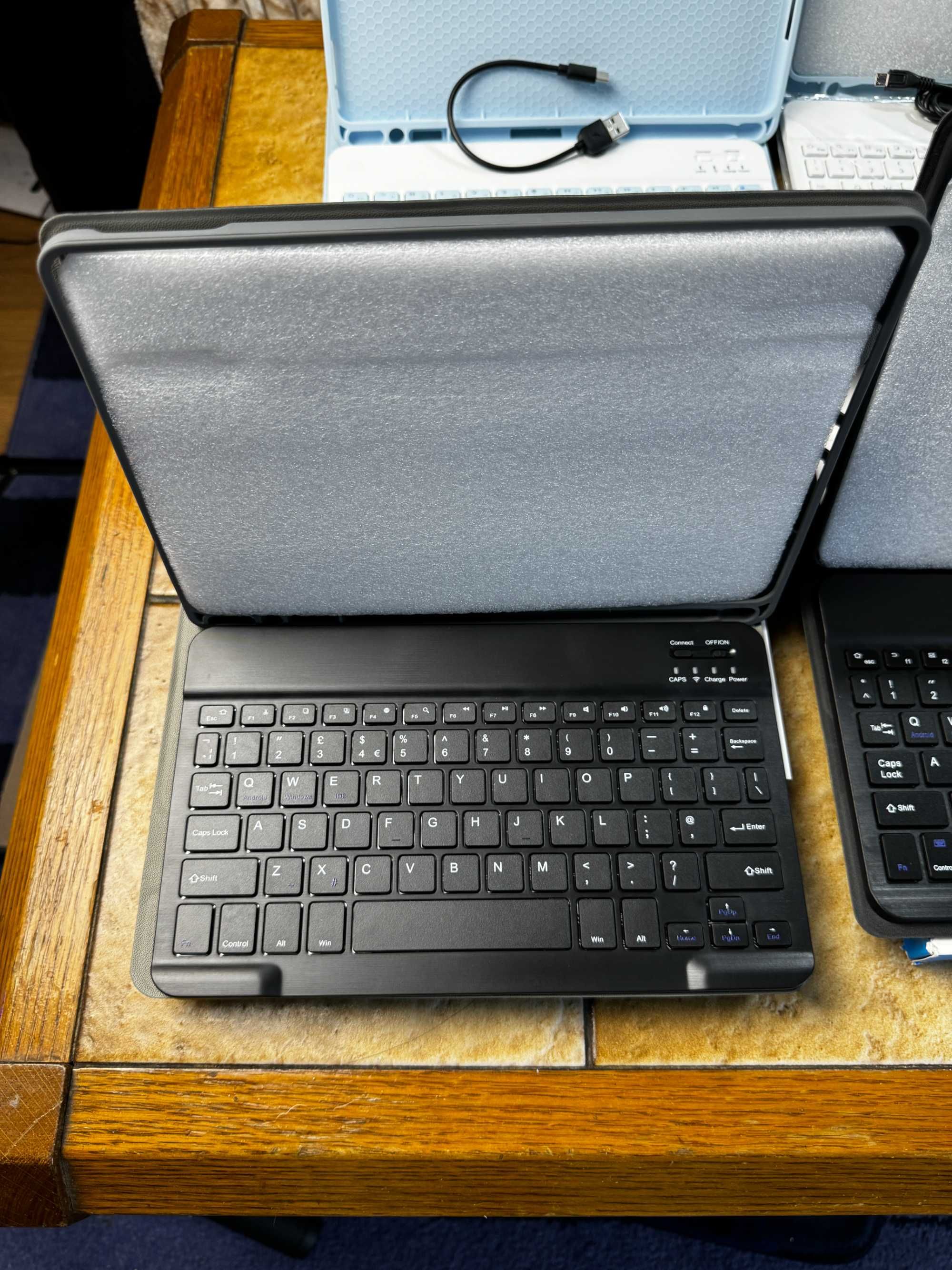 Чохол клавіатура Apple Ipad 10.2" 7 8 9 gen Ipad Air 3 Pro 10.5"