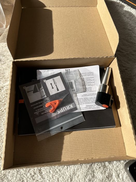 Ekspres KRUPS Sensation EA910810 w pełni automatyczny 1,7 L