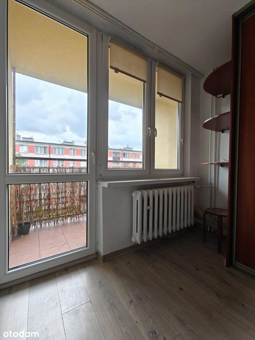 Przestronne i ustawne, widna kuchnia, balkon, do zamieszkania