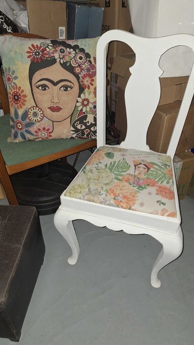 Frida Kahlo - conjunto de cadeiras