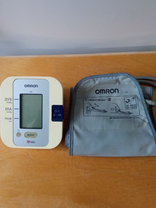 Тонометр Omron M3