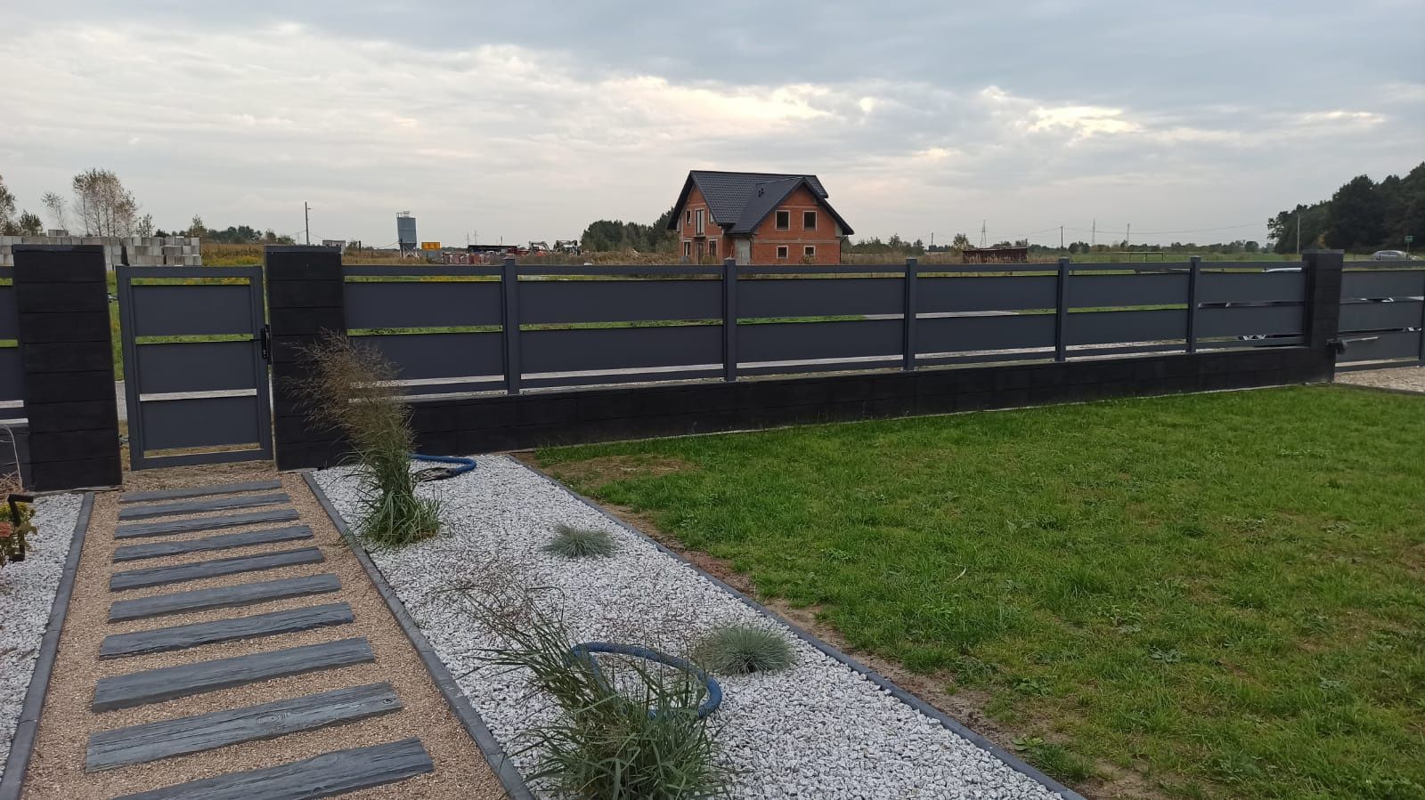 Brama przesuwna 4x1,5m palisadowa ocynk+RAL 2d 3d
