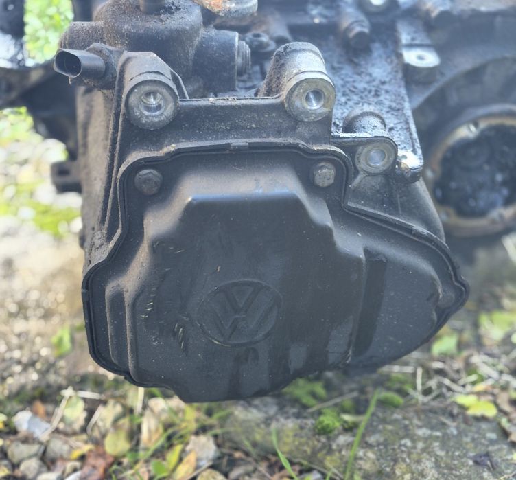 Skrzynia biegów JCR Uszkodzona