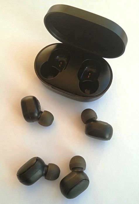 бездротові навушники 8 годин звучання