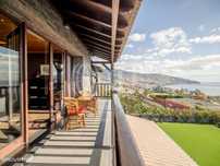 Moradia T4+1, com vista mar, no Funchal, Madeira