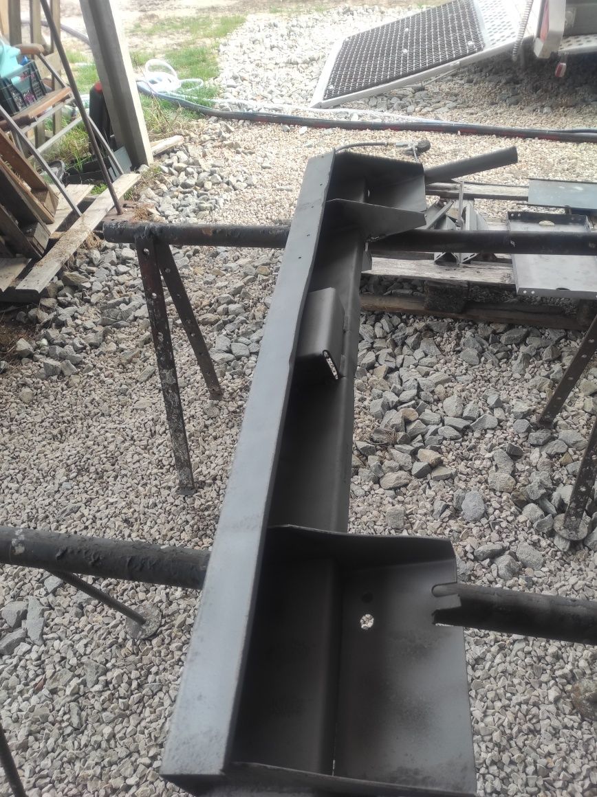 Piaskowanie maszyn urządzeń maszyn rolniczych elementów metalowych