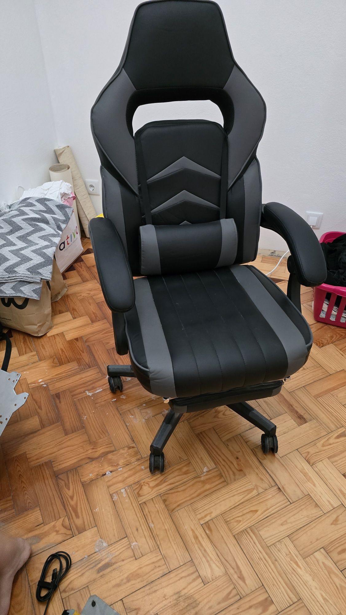 Vendo cadeira gaming