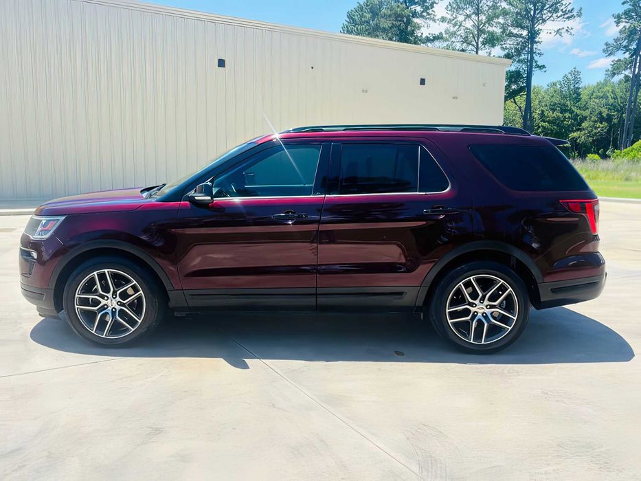 Ford Explorer      2018