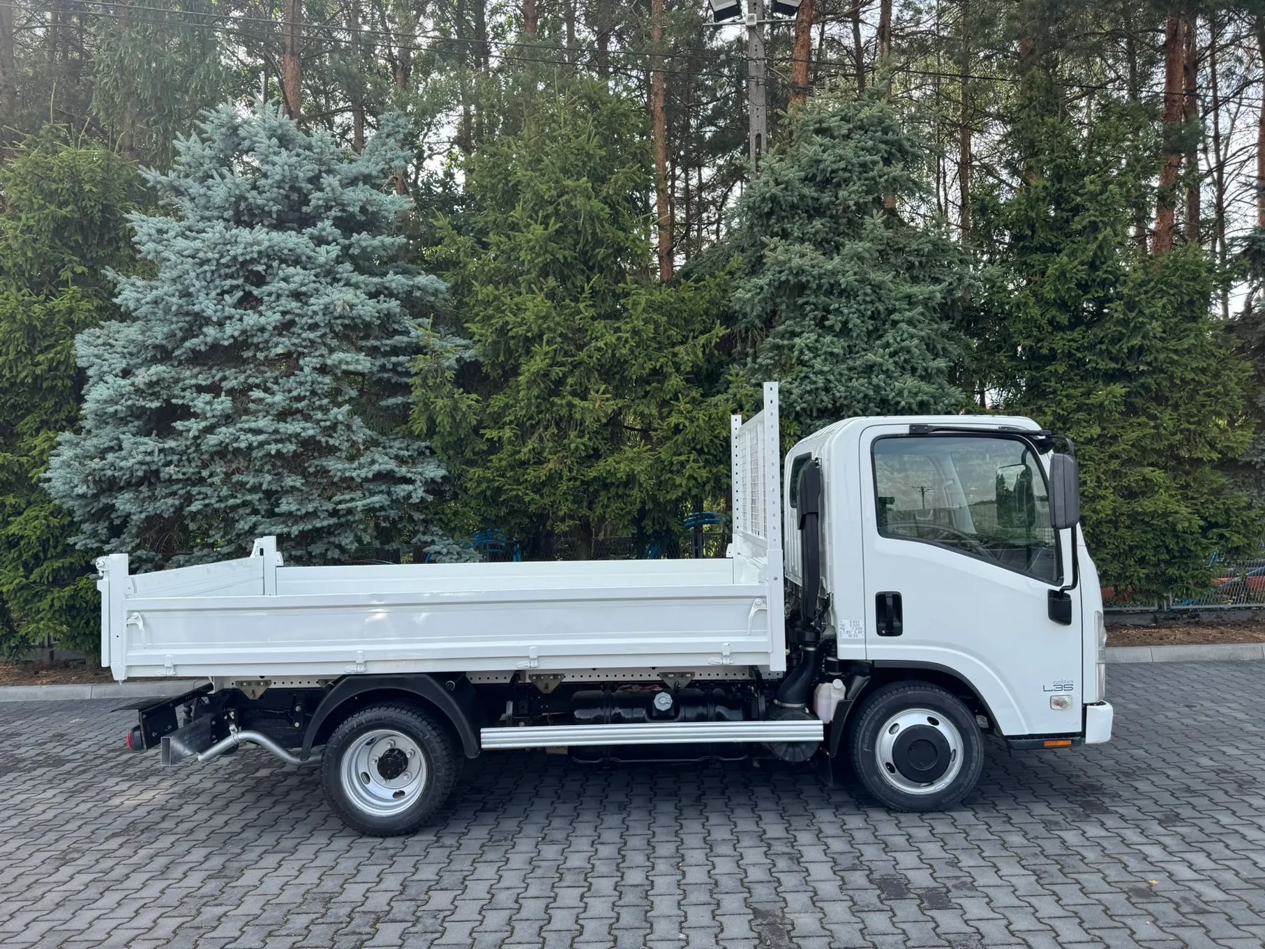 Isuzu L35  Isuzu L35 3.0 3,5m Wywrotka  | Jak Renault Maxity / Nissan Cabst