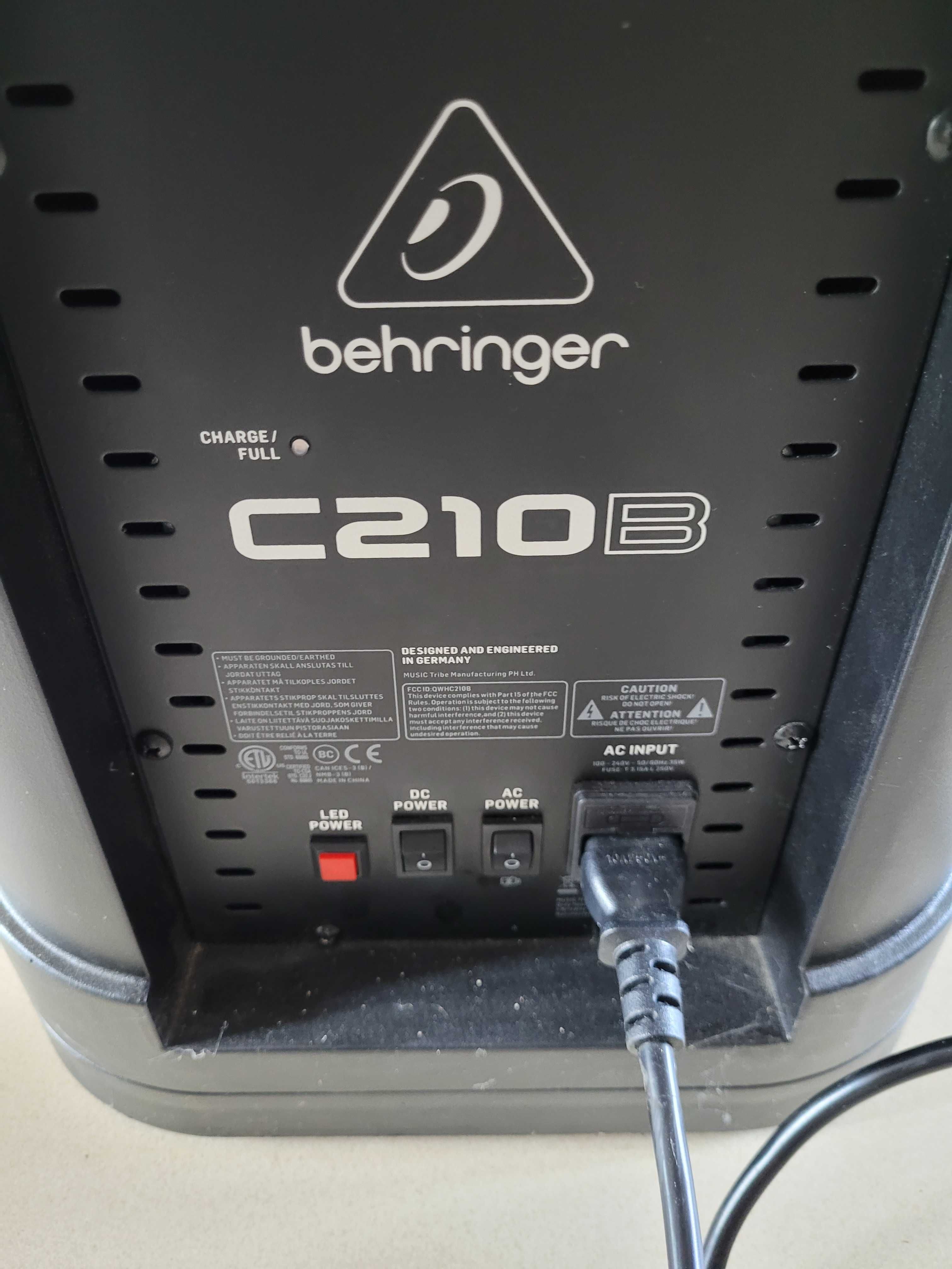 Kolumna Behringer C 210B