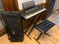 Keyboard Yamaha komplet