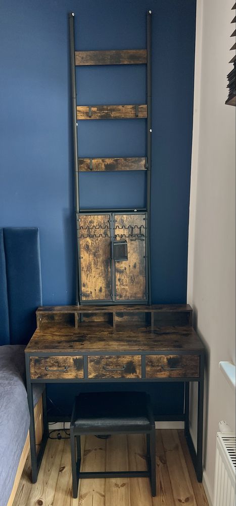 Toaletka retro, loft z siedziskiem i regałem