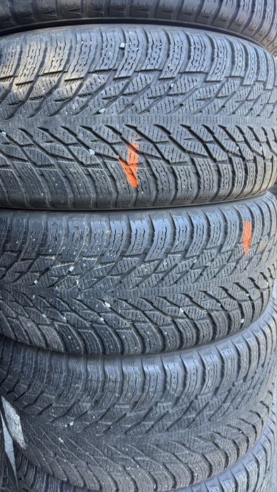 245/45/20 Nokian
