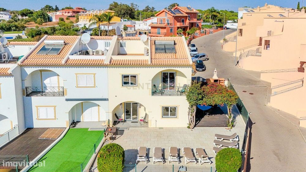 Arrendamento: Moradia T3 com garagem e piscina na Quinta da Balaia