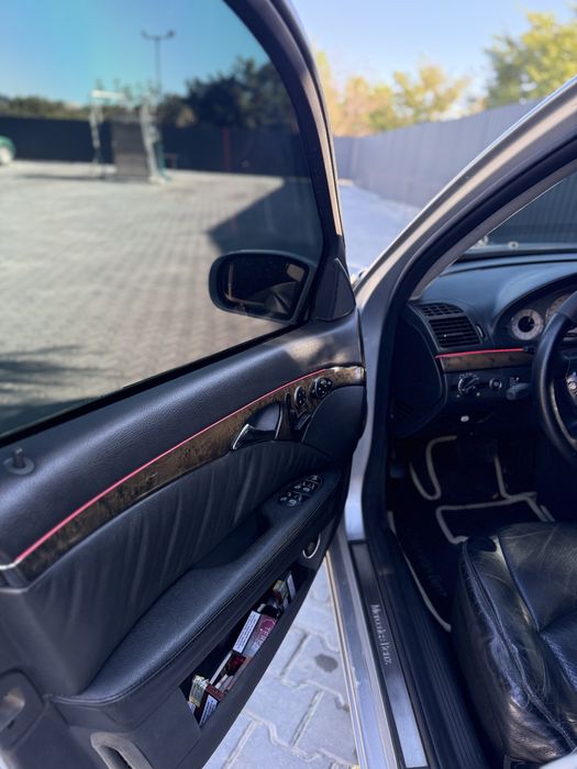 Mercedes-benz e-class 320