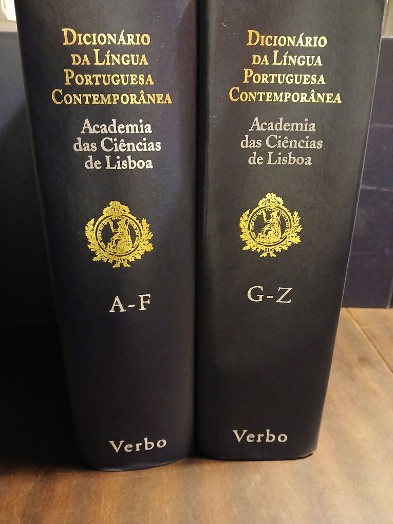 Dicionário da língua portuguesa contemporânea