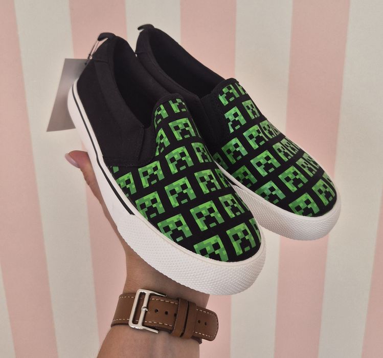 Nowe (z metką) buty wsuwane Minecraft - H&M - rozmiar 33