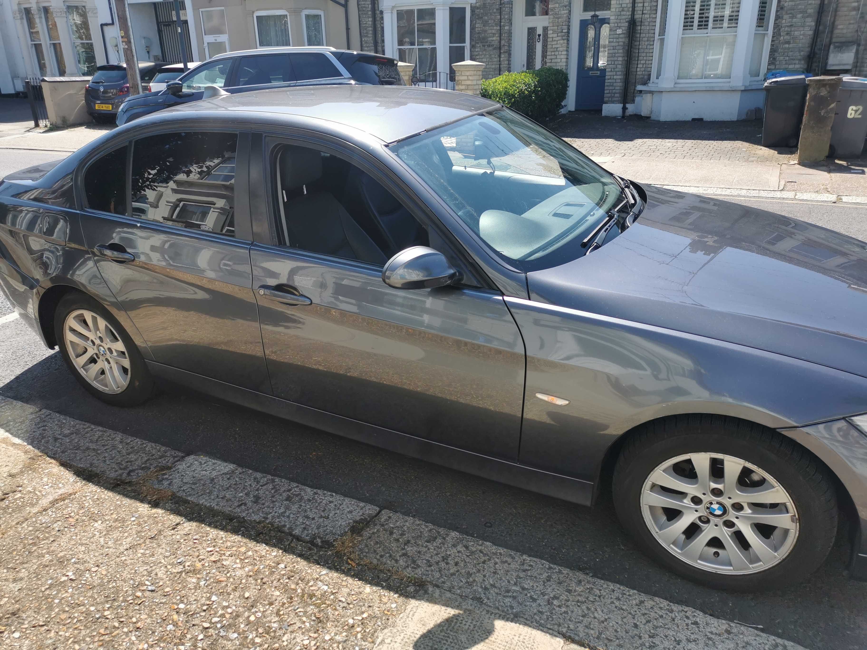 BMW 318i 2.0cc petrol automatic